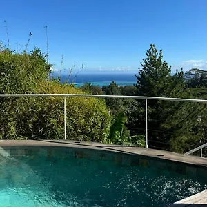 Appartement Confort Avec Piscine Et Vue Tahiti, Punaauia (Tahiti)